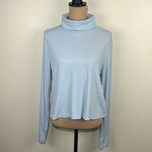 NWT Old Navy workout turtle neck shirt size large - Picture 1 of 9